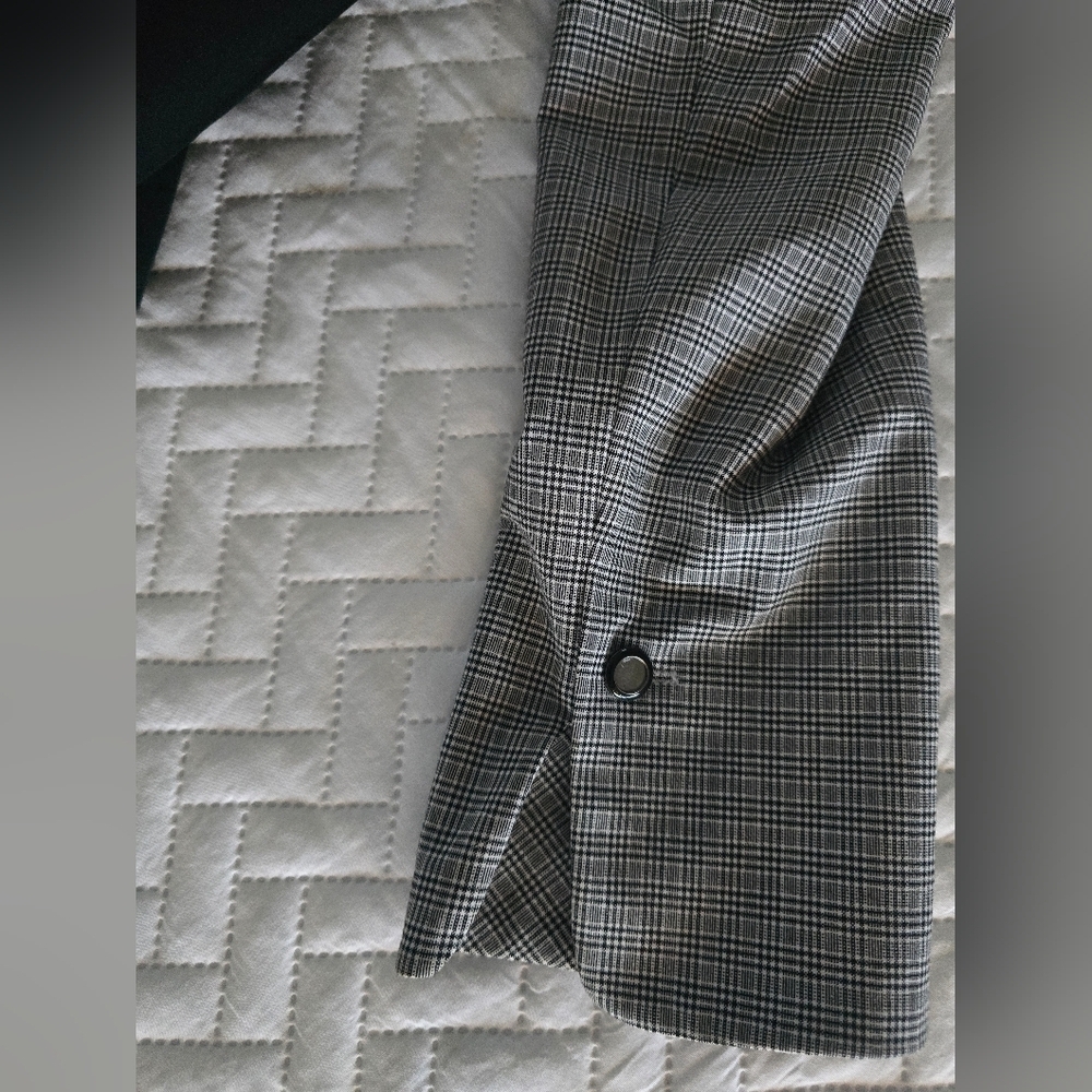 Etcetera Women's Black and Gray Blazer - Picture 4 of 6